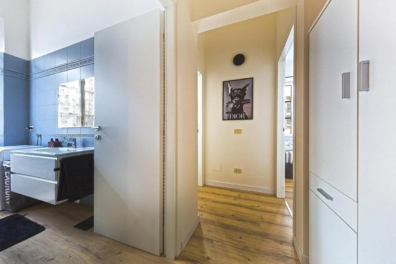 Pitti Home 雷焦艾米利亚 公寓